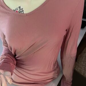 Fitted Pink Blouse with Long Sleeves